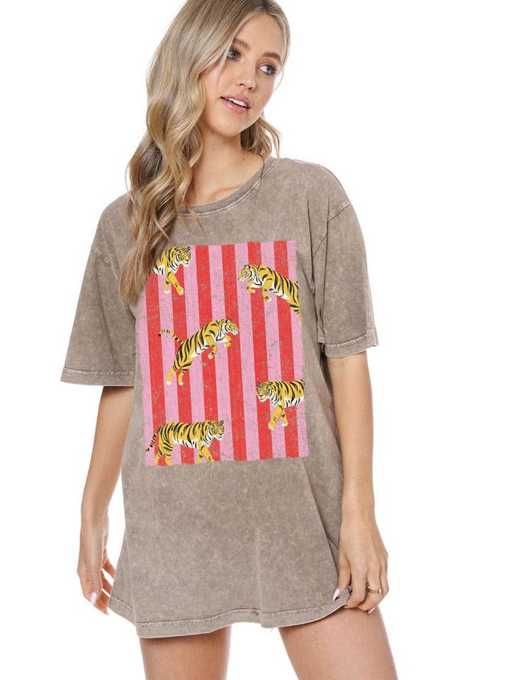 Zutter - Wholesale Screen Printed T-Shirt - Women's - Multi Tigers Elements Graphic S/S Washed Boyfriend Tee8