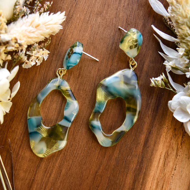 Fenna&Fei - Vendita all'ingrosso Orecchini pendenti - Collezione Arch Dangles | Orecchini Pendenti in Acetato Italiano6