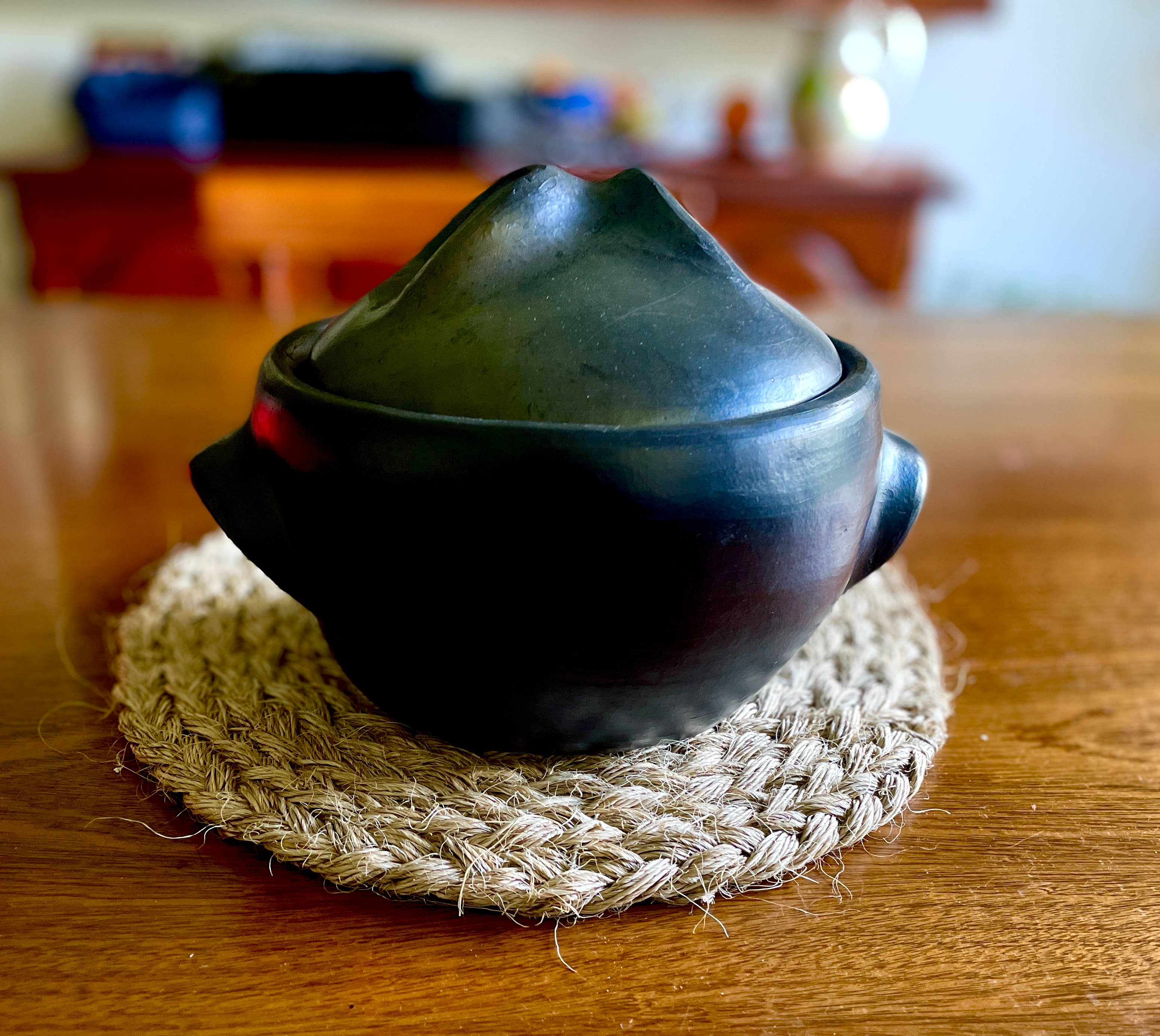 Authentic Origin Colombia - Vendita all'ingrosso Pentole - Pentola in terracotta La Chamba per cucinare con coperchio pentola a cottura lenta 1 Lt