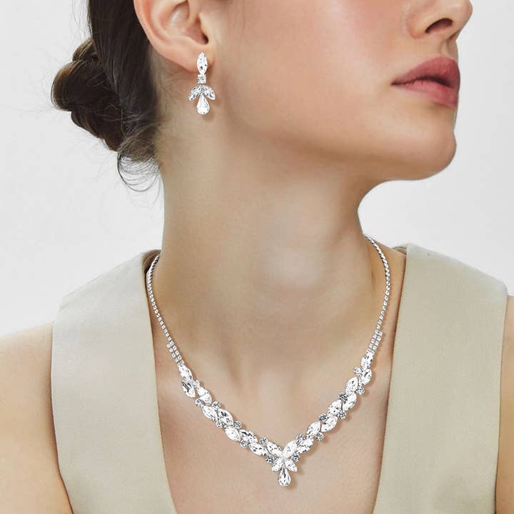 Traandruppel Marquise Steen Cluster Versierde Strass Bezaaide Ketting voor wholesale door Sensibling Corp.