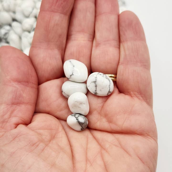 Meraki Gemstones – Pedra/cristal espiritual por atacado – Pedras Roladas de Howlite Branca 10-20mm (0,5kg/1,1lbs)5