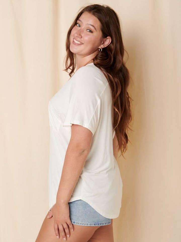 mittoshop - Wholesale T-Shirt - Women's - BT5074PL-PLUS BAMBOO FABRIC POCKET V-NECK TEE10