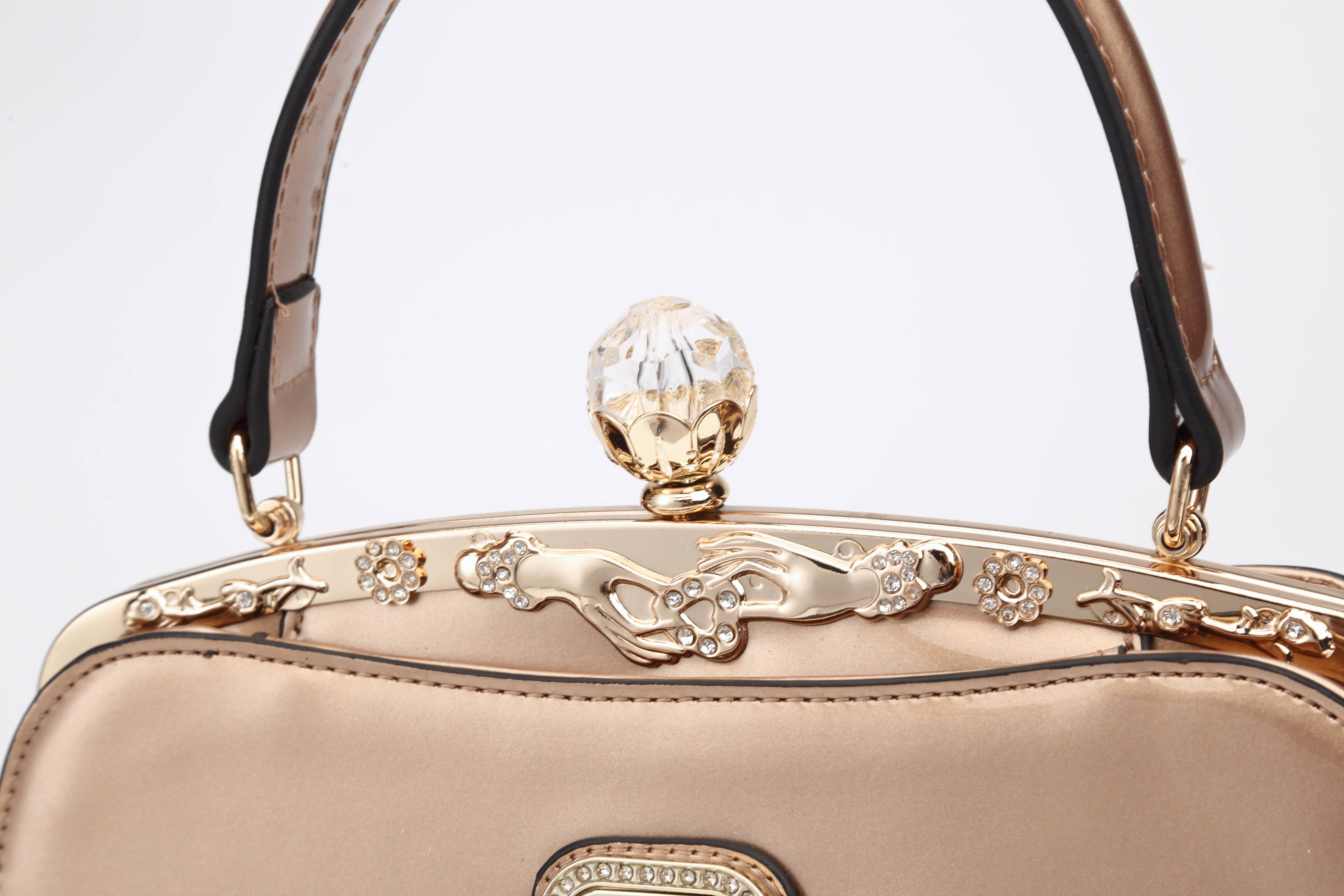 Brangio (Italy) Company Inc. - Vendita all'ingrosso Tracolla - Donna - Brangio Pochette Convertibile & Borsa da Sera4