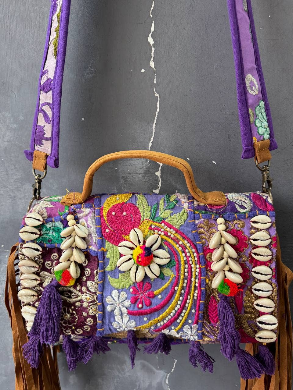 GYPSY STUDIO - Wholesale Shoulder Bag - Women's - Traditional Banjara Bags Banjara Bags Embroidery Work Bag 0