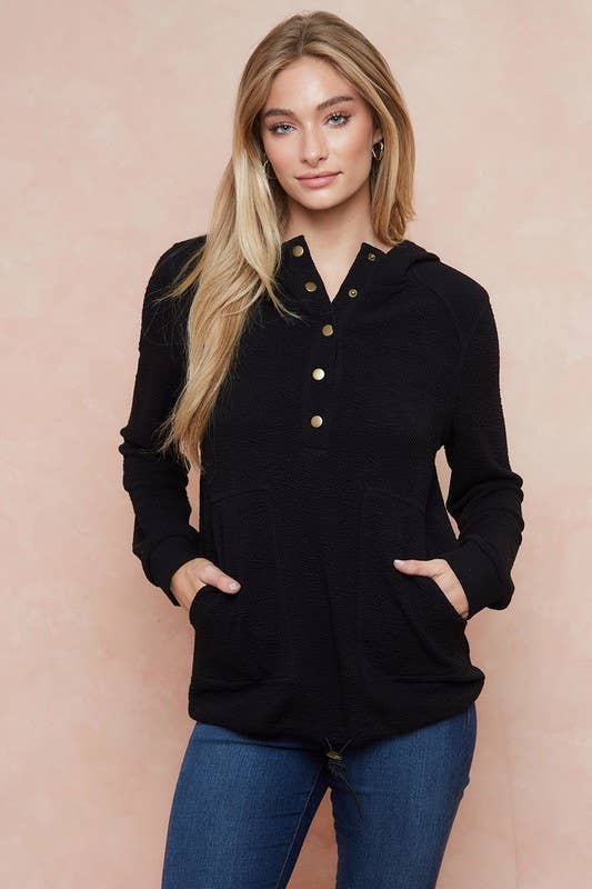 Doe and Rae – Engroshandel Hoodie – Kvinder – Knappet tekstureret hættetrøje m/løbegang - 10092J0