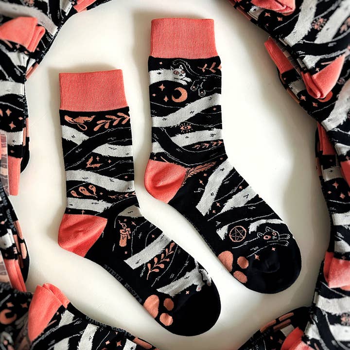 OuroPURRos Socks | cats | witchy | occult | ouroboros and other Purchase Wholesale sciarpe osmannoro. Free Returns & Net 60 Terms on Faire trending on Faire.