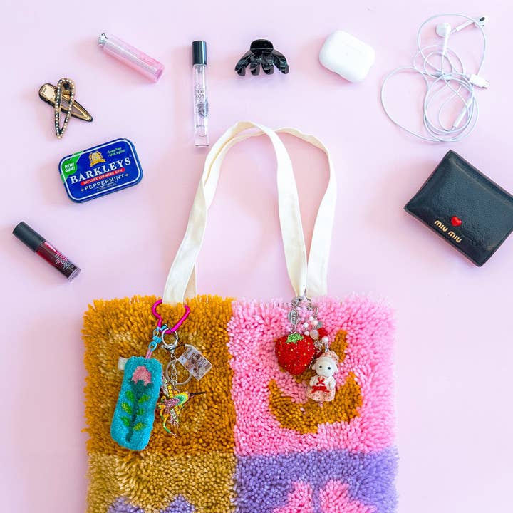 Craft Club - Wholesale Tote bag – Women's - LUCKY CHARMS - Latch Hook Tote Bag7