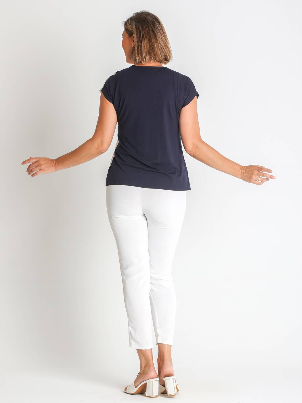 UNIQUE 3675140 - BICOLOR VISCOSE FRONT T-SHIRT for wholesale on Faire2