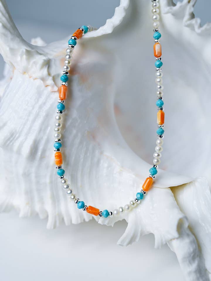 Collar de Playa con Concha de Ostras Espinosas, Turquesa y Perla para venta al por mayor de Jasmine Sol Jewelry