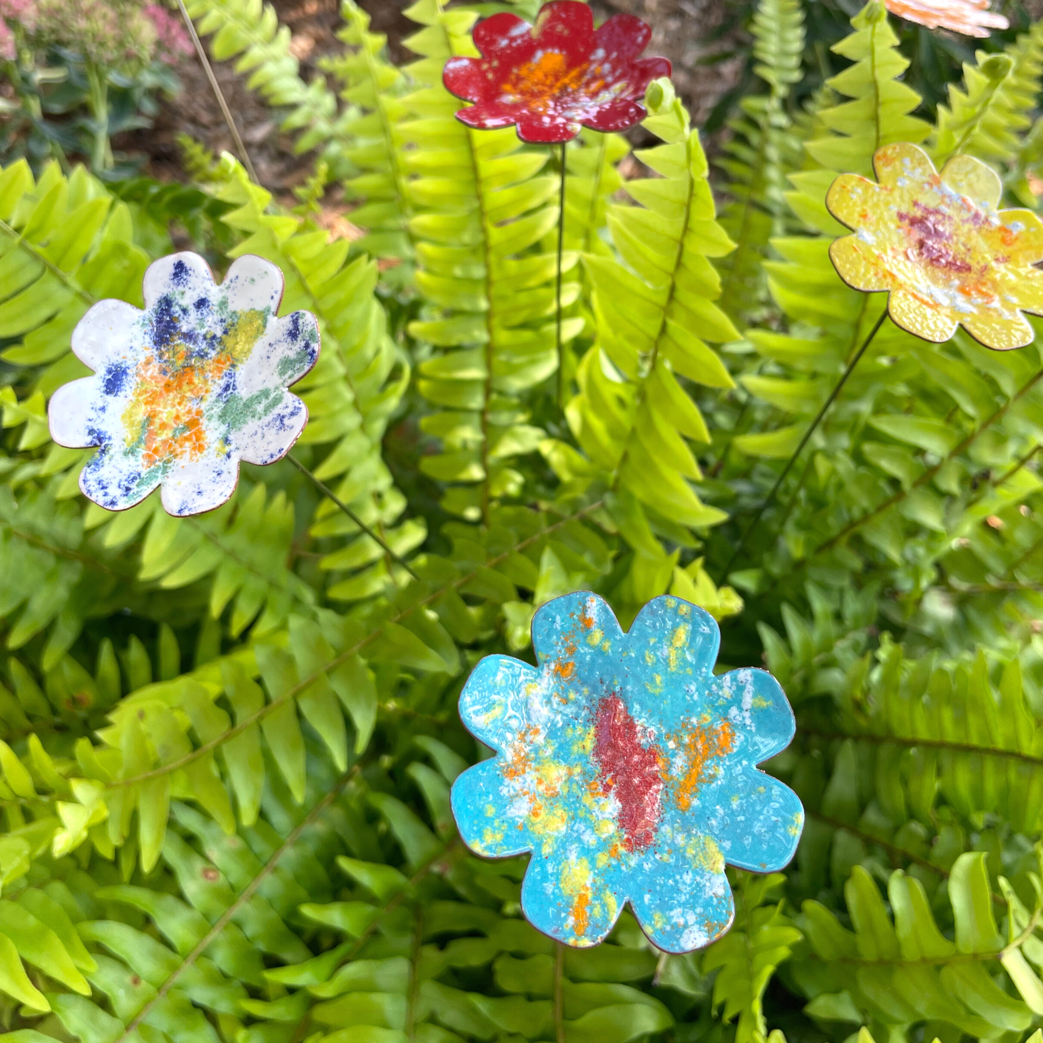 Clever Goods by Annabelle Noel Designs - Wholesale Garden/Lawn Stake - Large Copper Enamel Flowers19