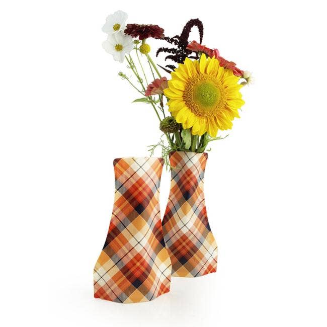 Buhi Imports - Wholesale Vase - collapsible poly vase Rust plaid2