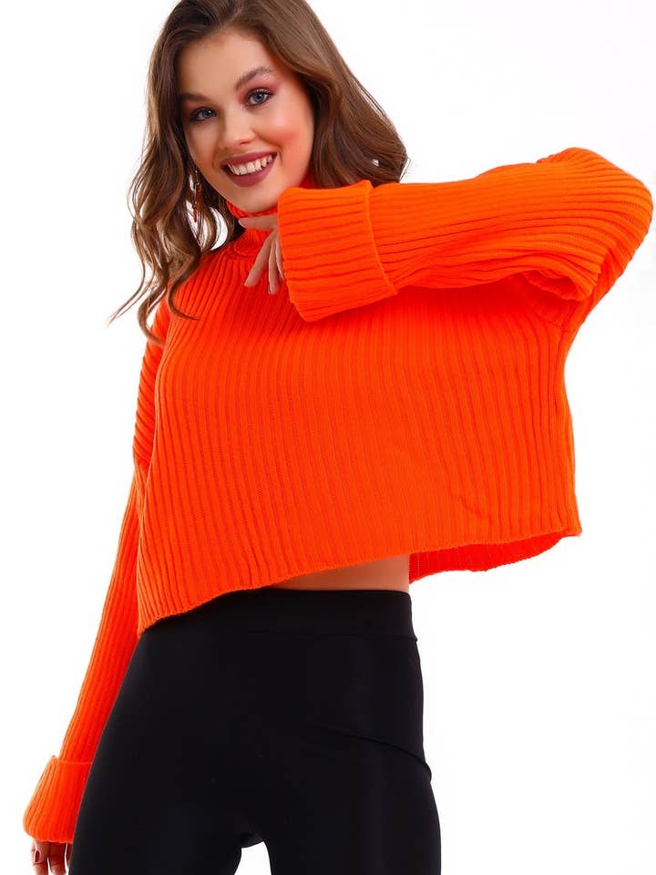 PULL COURT EN TRICOT CÔTELÉ pour la vente par Cloth Cube