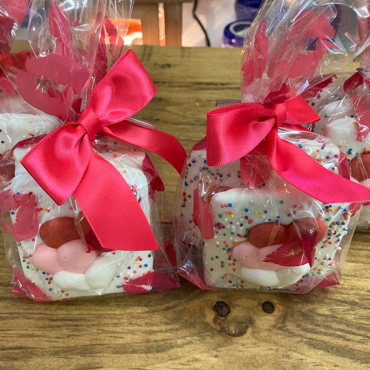 Valentines White Chocolate Graham Crackers with Sprinkles 4 Bags of 3 Graham Crackers for wholesale by Bear Creek Candy Kitchen