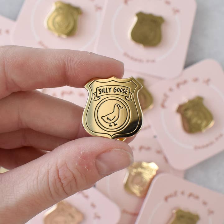 Kyn You Believe It - Vente Épinglettes/boutons - Épinglette Silly Goose3