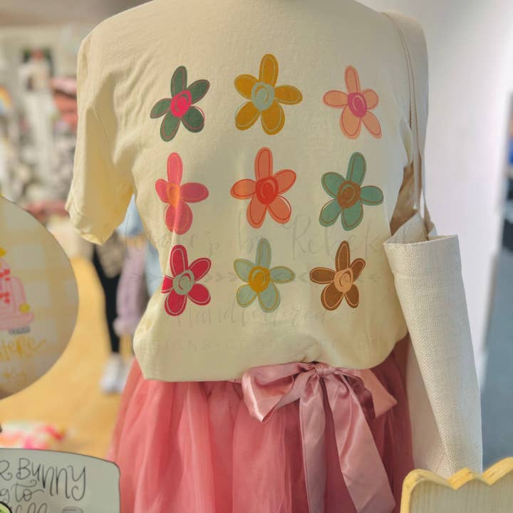Camiseta Flower Square para venta al por mayor de Doodles By Rebekah