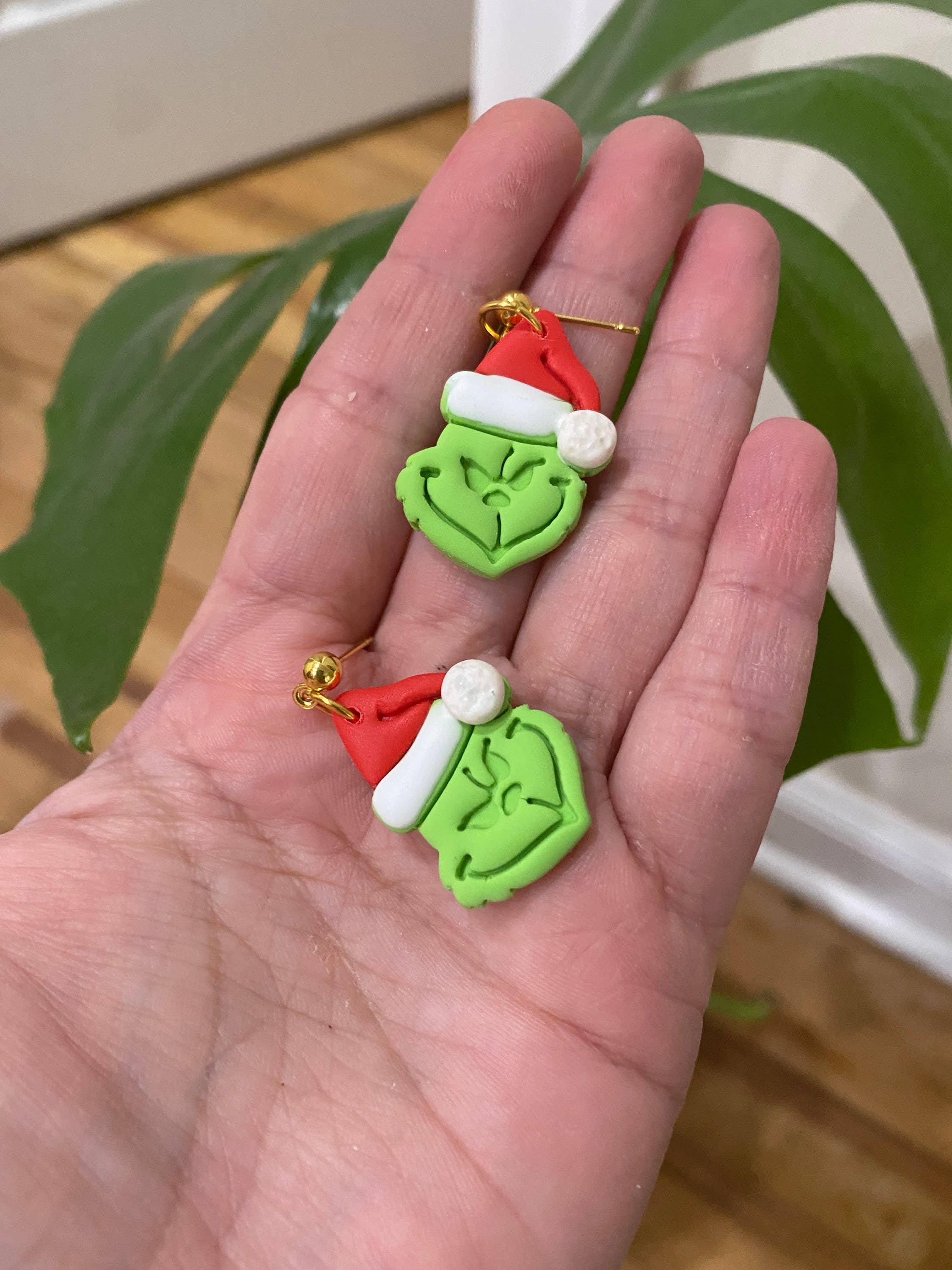 Eflie - Vente Boucles d'oreilles pendantes - Boucles d'oreilles Grinch Book Jewelry | Cadeau de Noël et d'Halloween1
