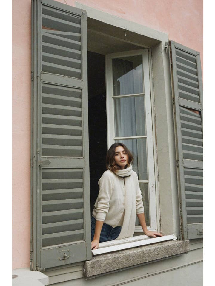 Beachwood The Label - Wholesale Cardigan - Women's - The Cashmere Bianca Top // Moon6