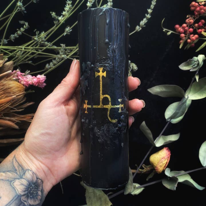 Keven Craft Rituals LLC - Wholesale Pillar candle - Dedication Art, Black Beeswax Ritual Art Pillar Candles