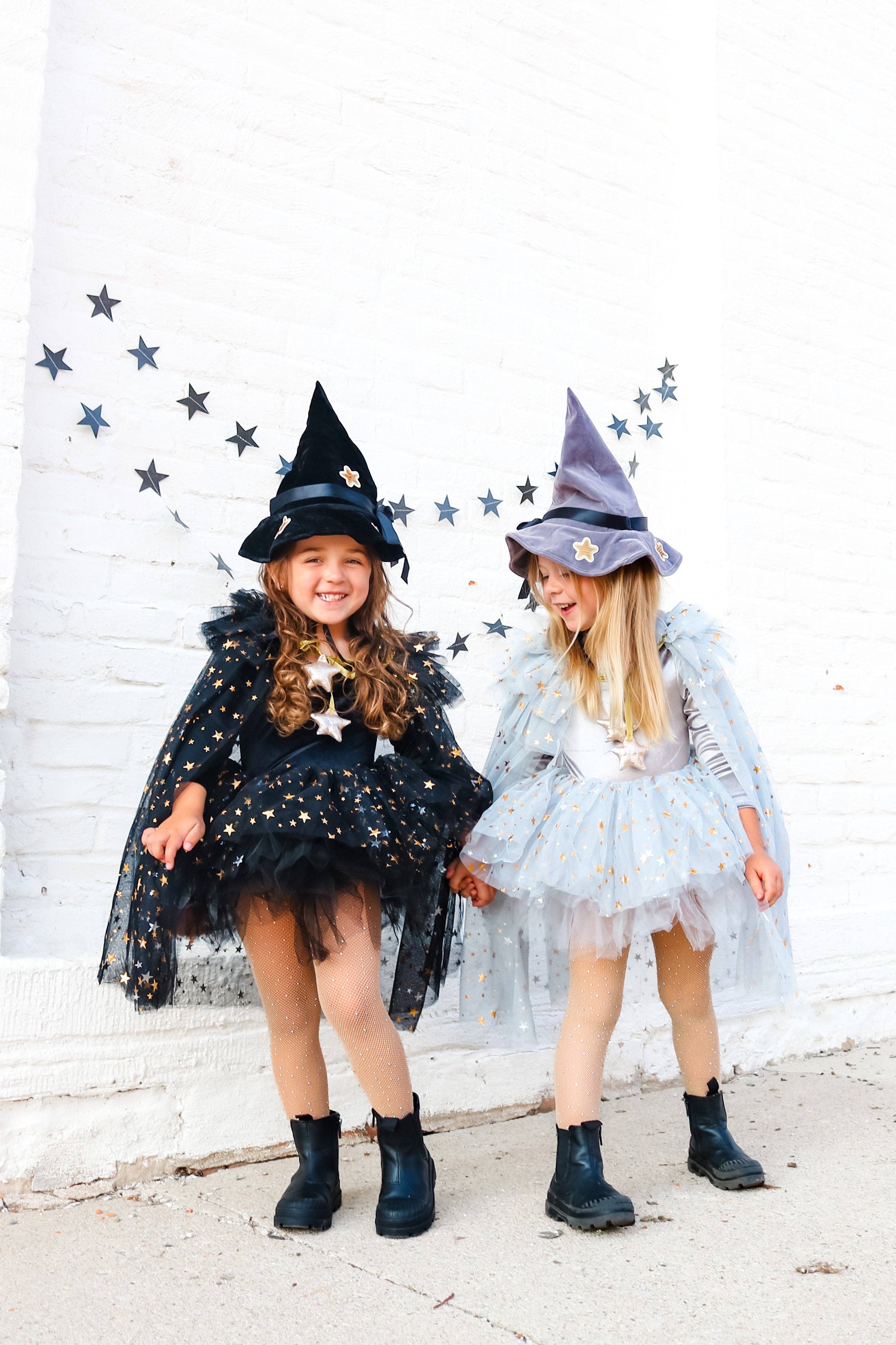 Fancy Shmancy Baby – Großhandel Kostüm – Kinder – Samtkostüm mit langärmeligem Tüll-Tutu, goldenen Sternen – kleine schwarze Hexe6