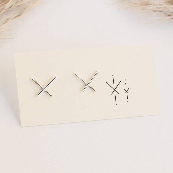 X Stud Örhängen för wholesale av Grace & Flux LLC