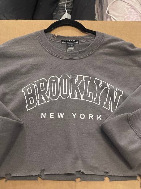 PULLOVER VARSITY BROOKLYN por atacado de Prince Peter Collection