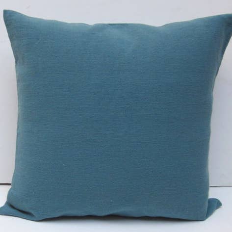 Oreiller tissé Solide 24" Sq. Sarcelle #33 pour la vente par natural habitat