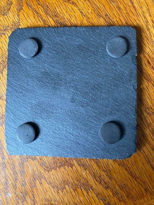 DK LaserWorx – Base de copos por atacado – Porta-copos de ardósia gravados a laser, montanha-russa, café1