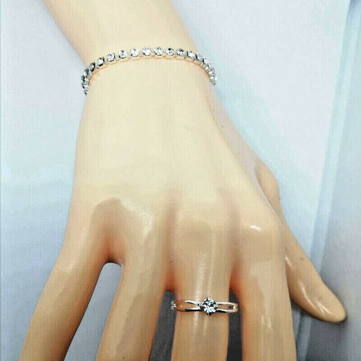 Bracelet tennis et bague solitaire en argent et Swarovski pour la vente par HTB