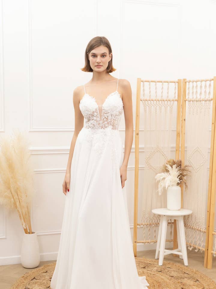 Wedding Dress 879001 for wholesale by Invitadissimas