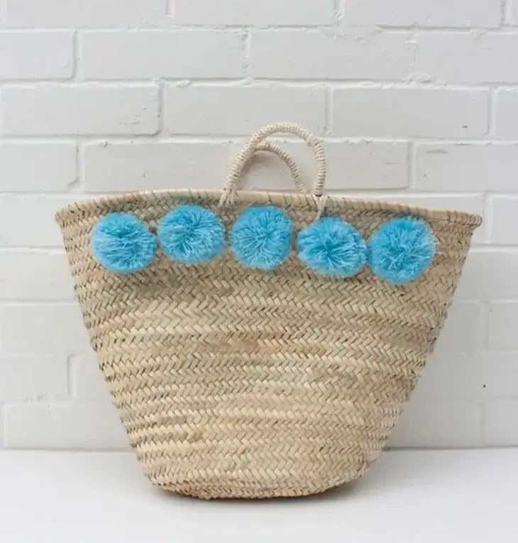 HandmadeBestSeller - Wholesale Strandtas - French Market Basket, rieten zak met pompons3