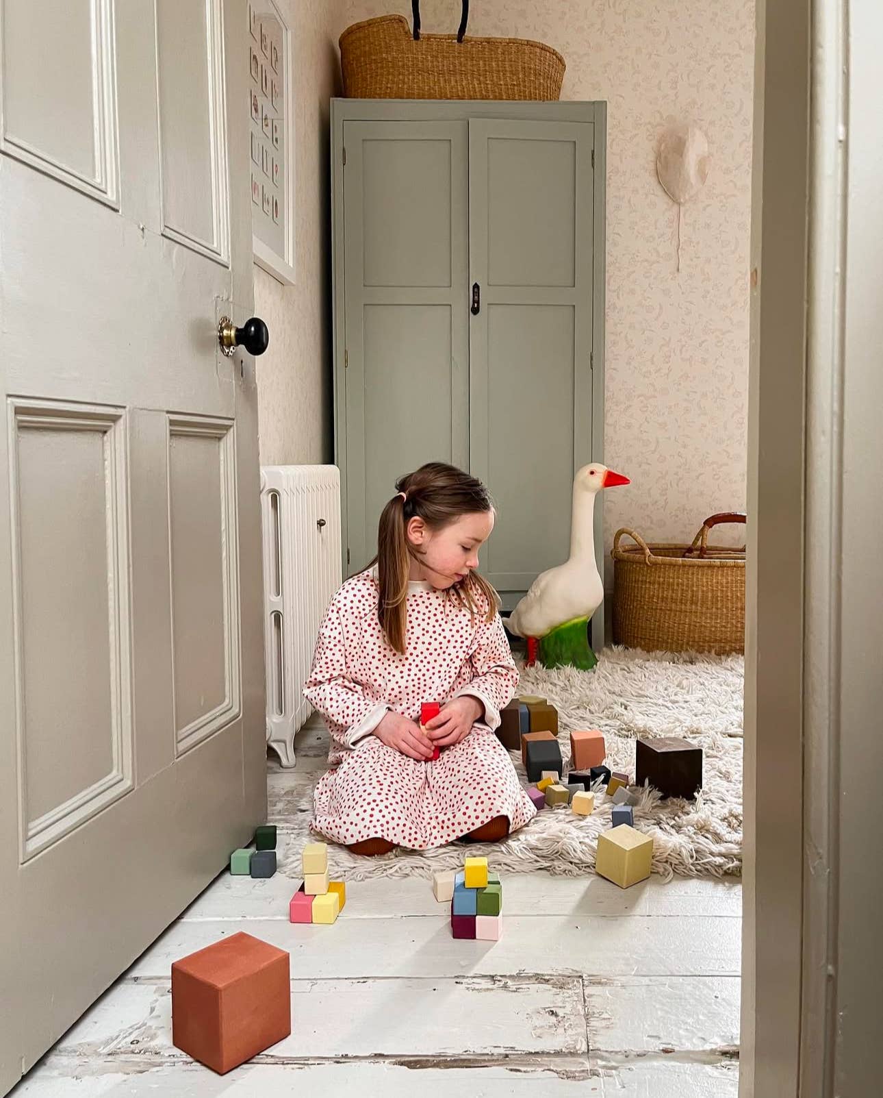 Egmont - Wholesale Figurine Lamp - Large Goose w/ Plug11