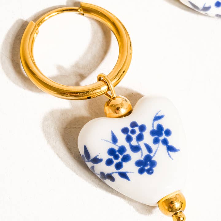 Blue Yun 18K Gold Non-Tarnish Ceramic Floral Heart Earring for wholesale on Faire1