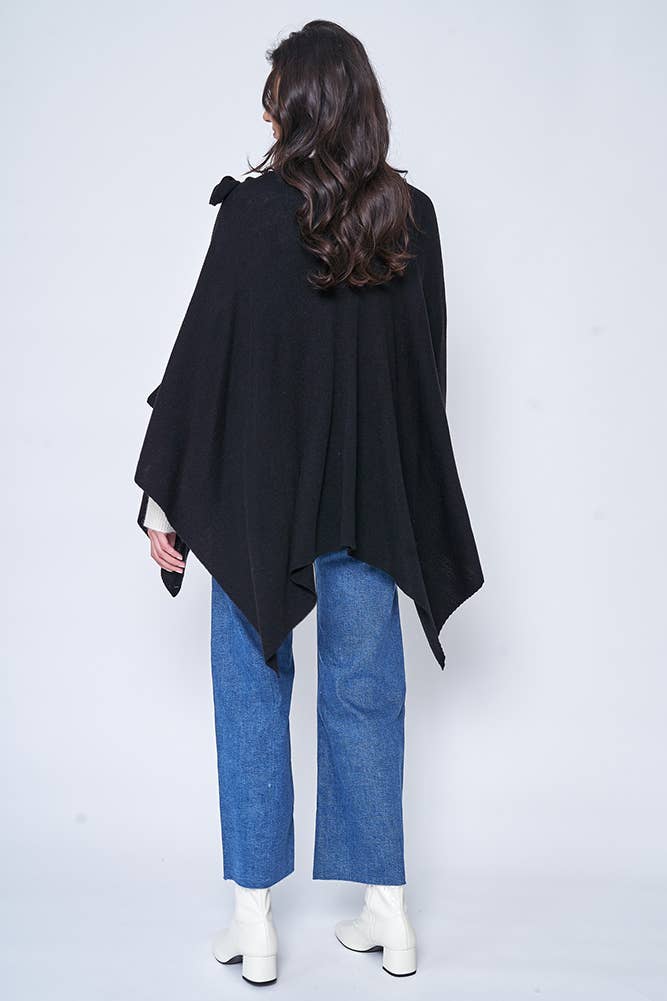 Hana - Venta al por mayor Poncho - Mujer - Ruana sólida con correa para el hombro29