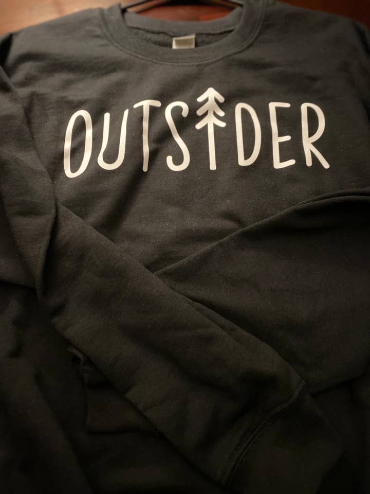 Sweatshirt Outsider pour la vente par 2kidsandchoas