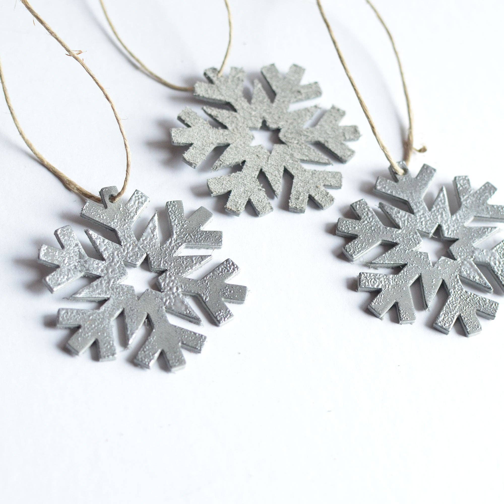 Moss Bags - Wholesale Ornament Set - Leather Snowflake Ornament Box Set: 4 Leather Snowflake Ornaments + 1 Christmas Card2