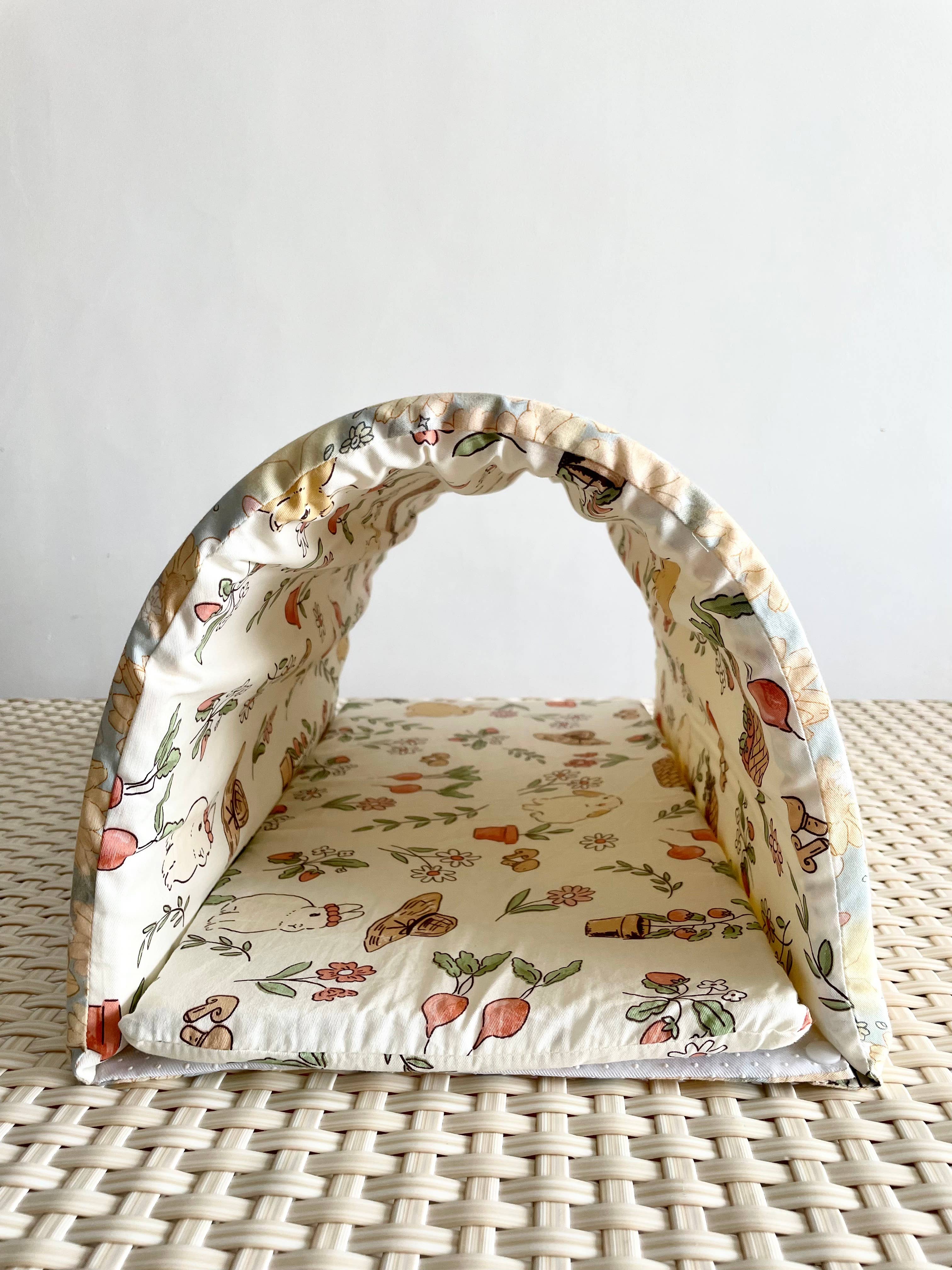 No Furries Delights - Wholesale Pet Bed - Cat/Dog - Spring Picnic - LARGE Hoppy Hideaway Tunnel6