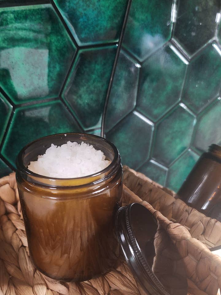 Magnesium Bath Salt Soak for wholesale by WARMTHBYGHIGLIOTTY