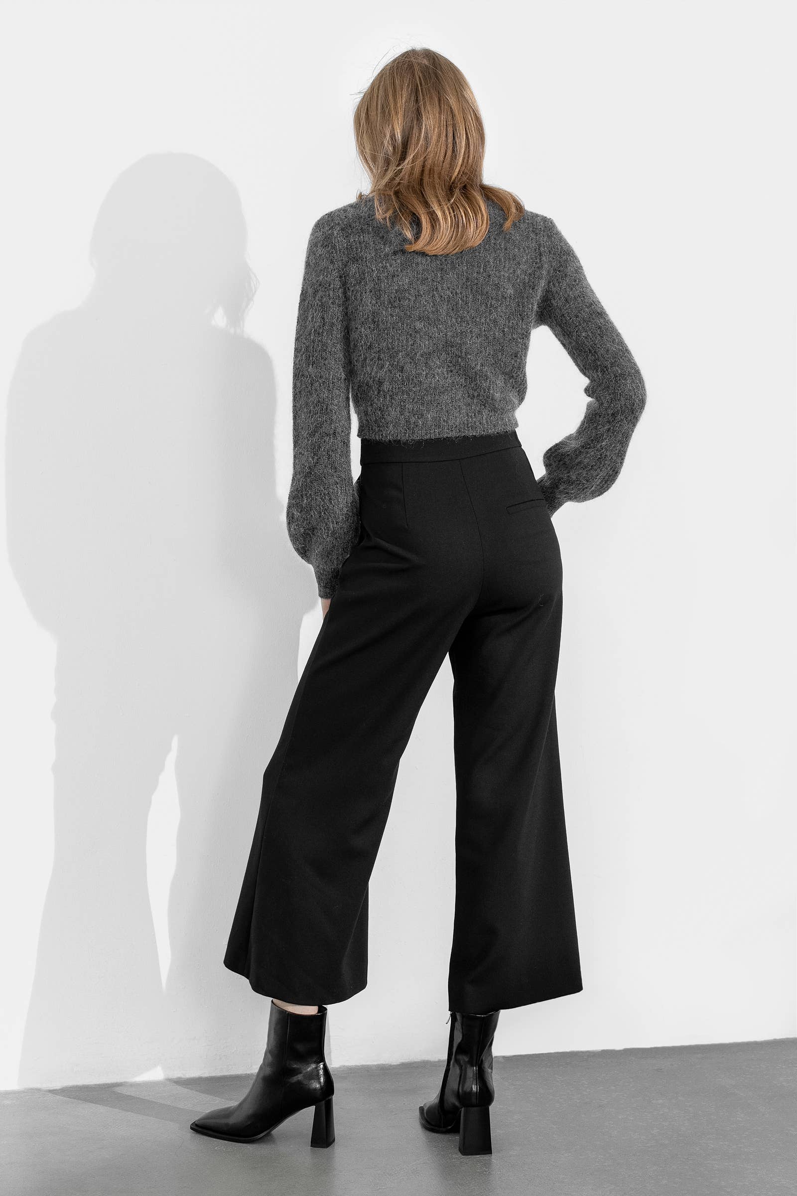 J.ING - Wholesale Pants - Women's - Business Black Flared Slacks2