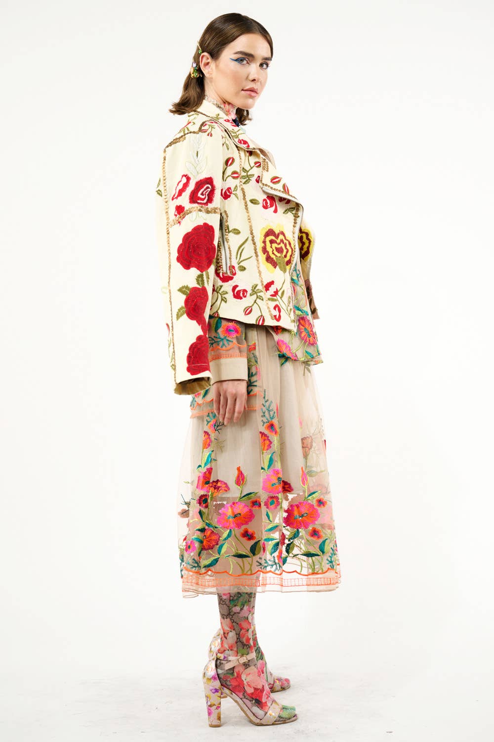 Blu Denim Camicia vintage con ricamo floreale di tulipani in vendita all'ingrosso su Faire44