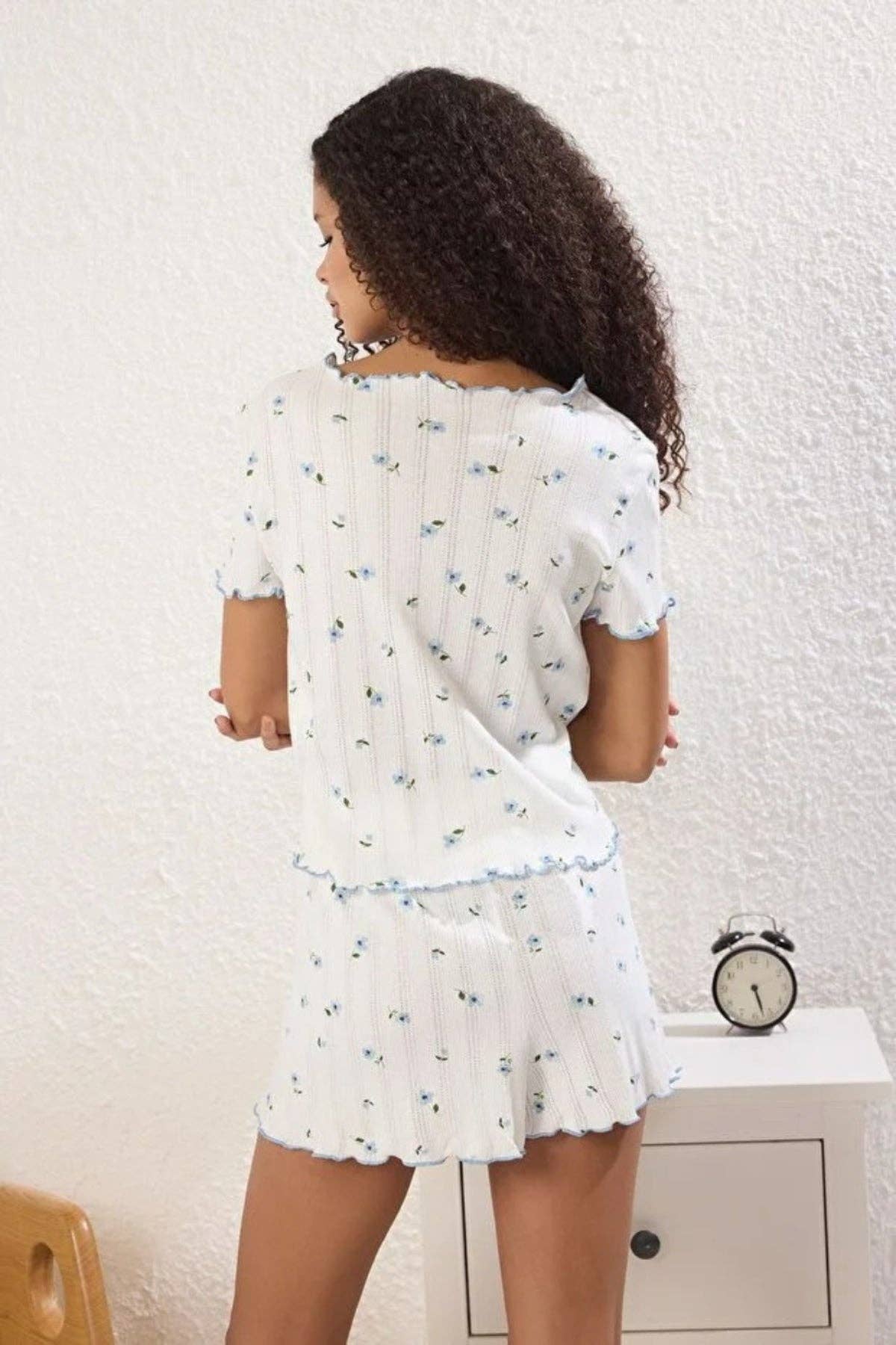 Hoxton Gal – wholesale Sleepwear set – Women's – 2 Piece Ribbon/Bow Detail Ribbed Knit Pajama Set with Shorts5