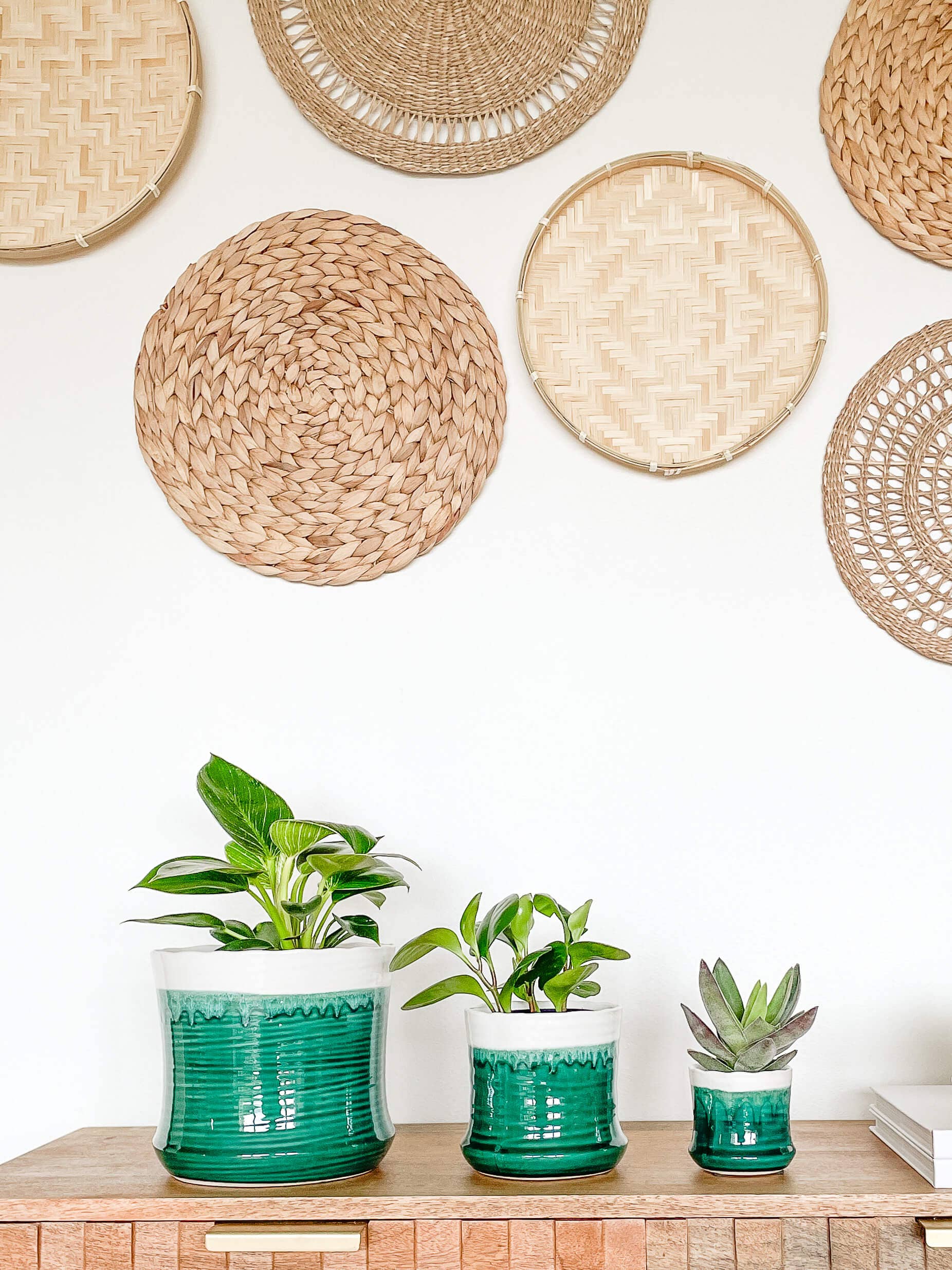 Hycroft Home Decor - Wholesale Plant Pot - Thalia Ceramic Planter Pot, Includes Drainage Hole and Plug2