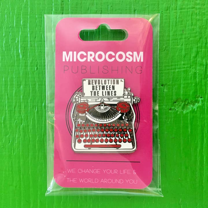 Microcosm Publishing & Distribution - Vente Épinglettes/boutons - Pin émaillé Révolution entre les lignes1