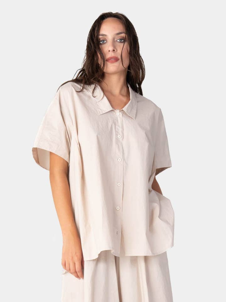 Hi Lo Drop Shoulder overhemd van biologisch katoen voor wholesale door Baci & Amici Fashion - US Continental