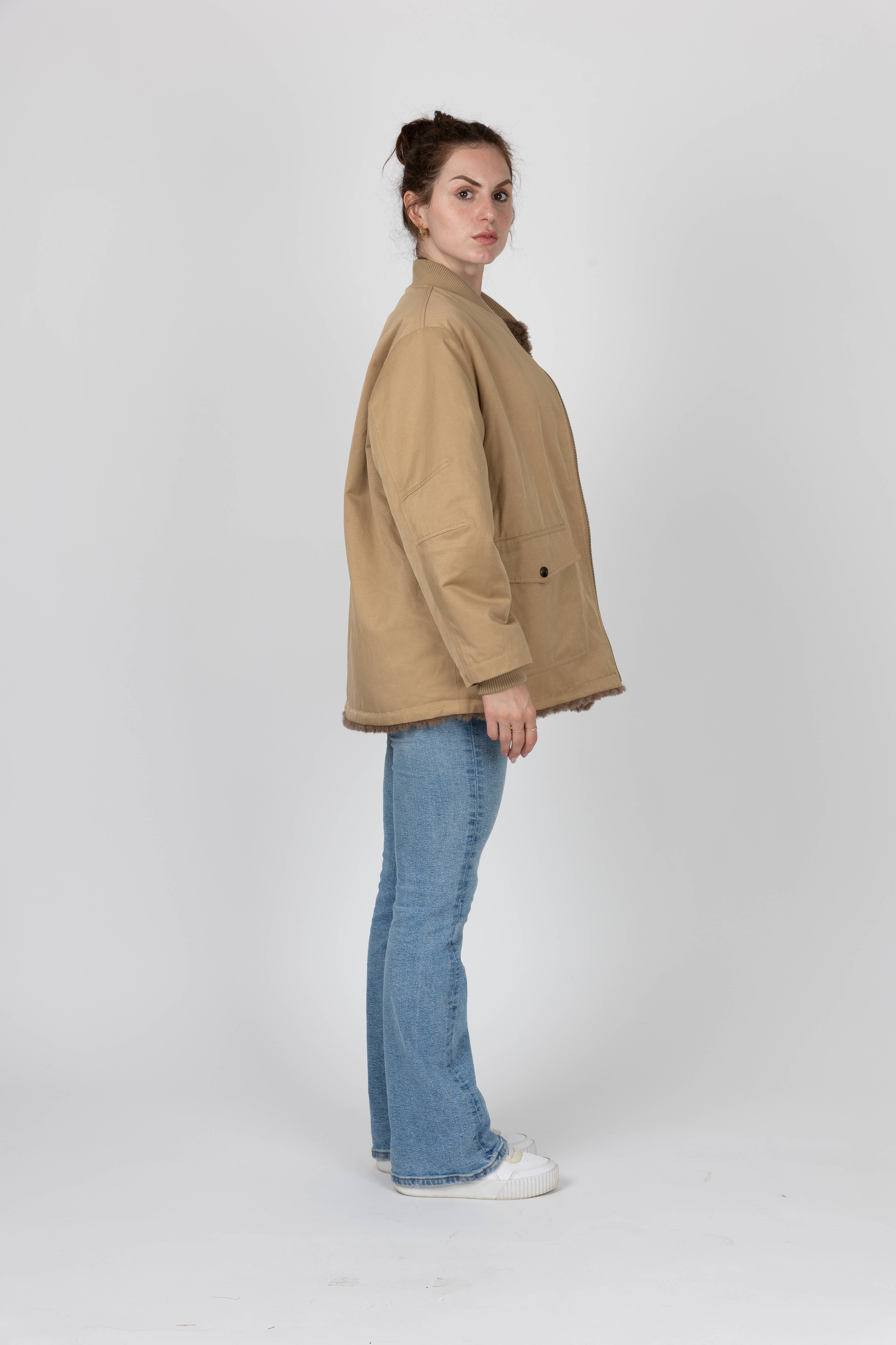 KZELL PARIS – Großhandel Jacke – Damen – WENDBARE BOMBERJACKE MIT KUNSTSCHAFSFELL4