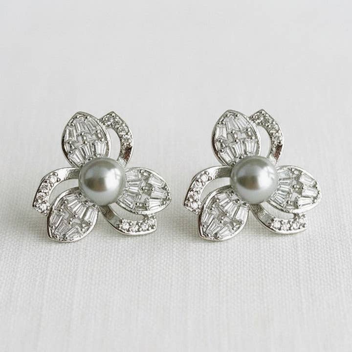 Chic Floral Gemstone Drop Earrings for wholesale by Ellemadera