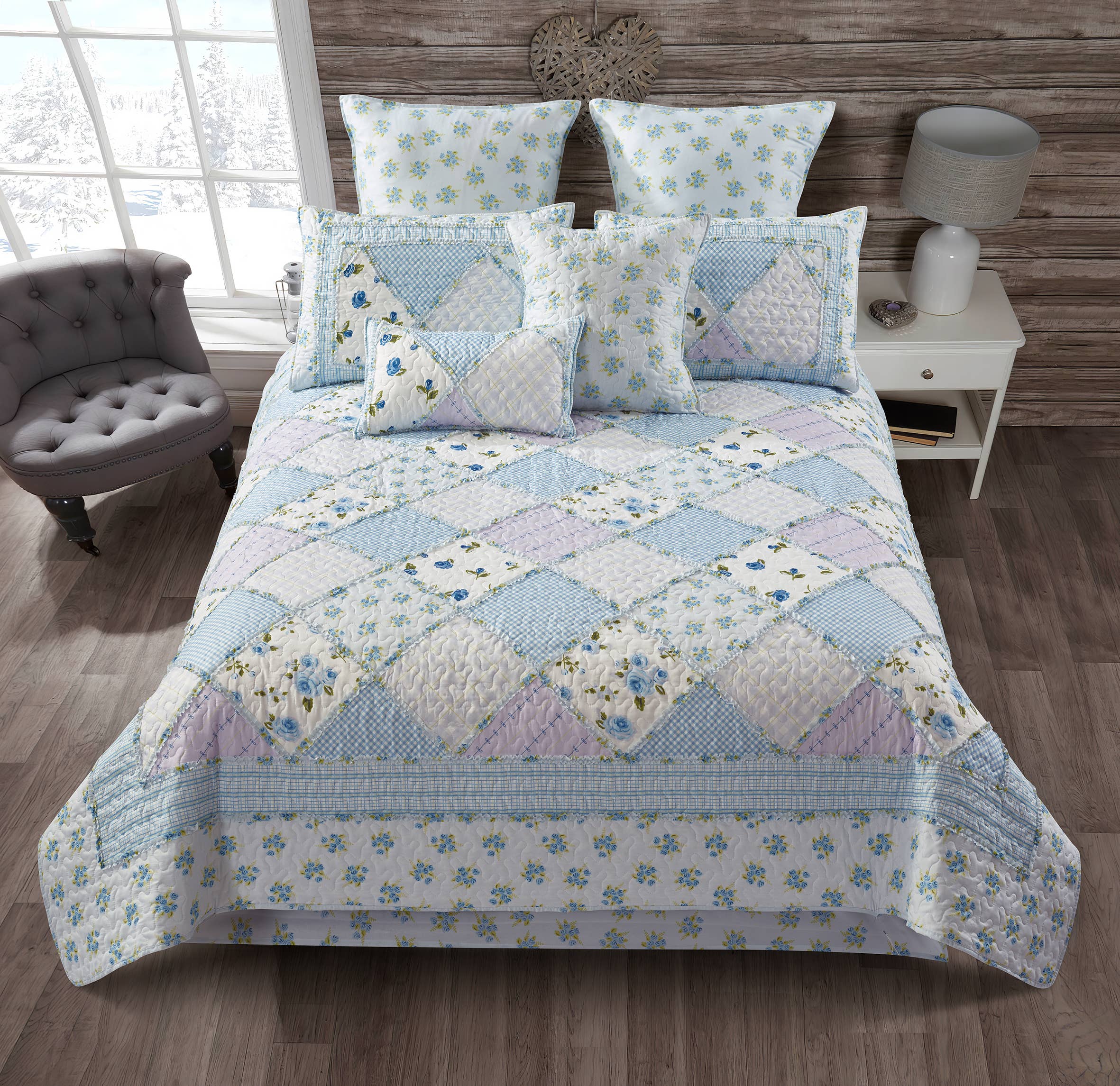 Duke Imports - Wholesale Bedding Set - "Garden of Blues" Designer Microfiber Quilt Set1