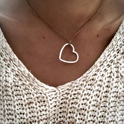 NATURE ET LIN - Wholesale Pendant/Charm Necklace - COEUR VIDE - Linen necklace made in France - JEWELRY