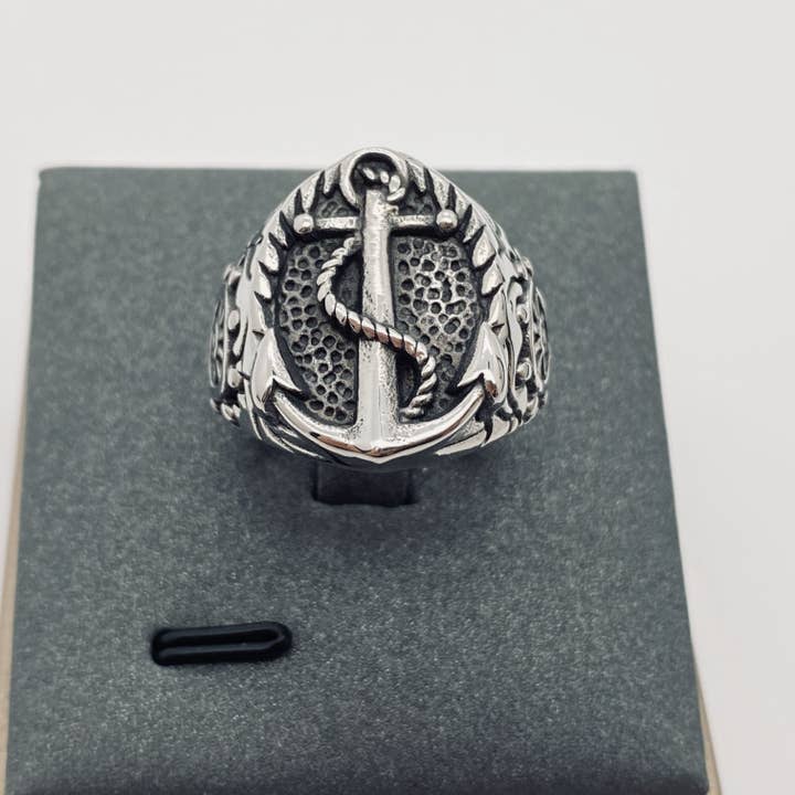 Mio Queena - Wholesale Cocktail/Statement Ring - Men's Stainless Steel Personality Retro Compass Style Rings7