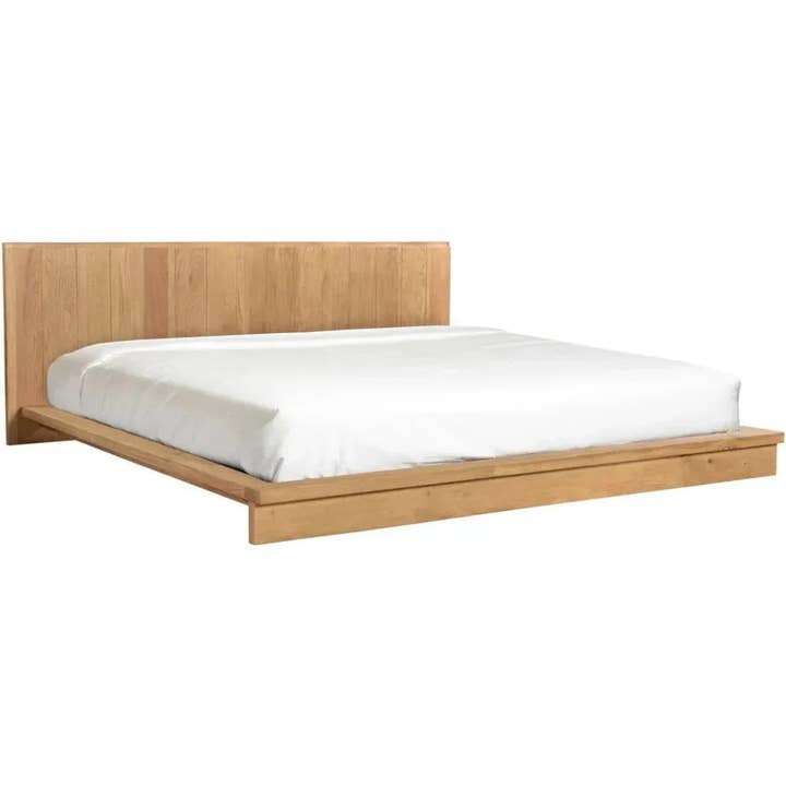 Lit King en bois naturel Plank pour la vente par LOOMLAN