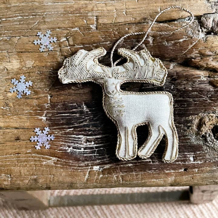 Katie Larmour Linen - Wholesale Ornament - Handgemaakte Ierland Great Irish Elk kerstboomhanger van Iers linnen3